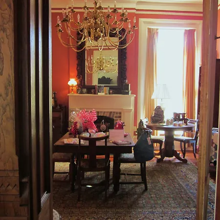Baer House Inn-3