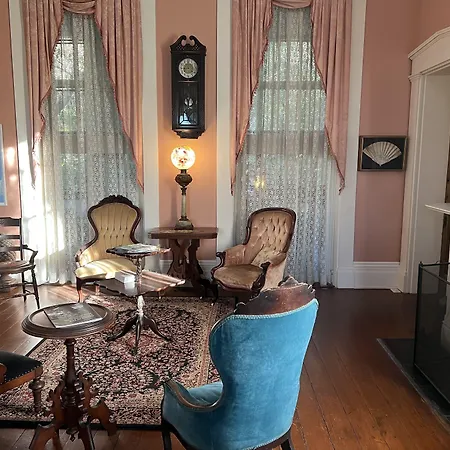 Corners Mansion Inn - A Bed And Breakfast-3